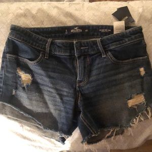 Hollister low rise midi shorts